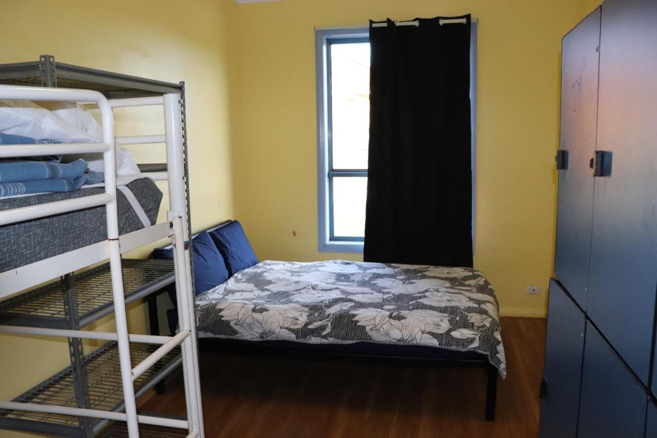 Cronulla Beach Hostel Sydney Bagian luar foto
